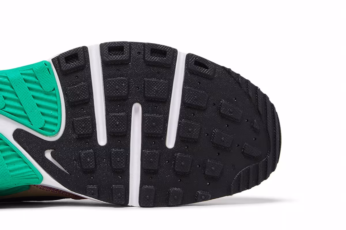 Nike Air Max Excee Sail Hemp Stadium Green, view 6