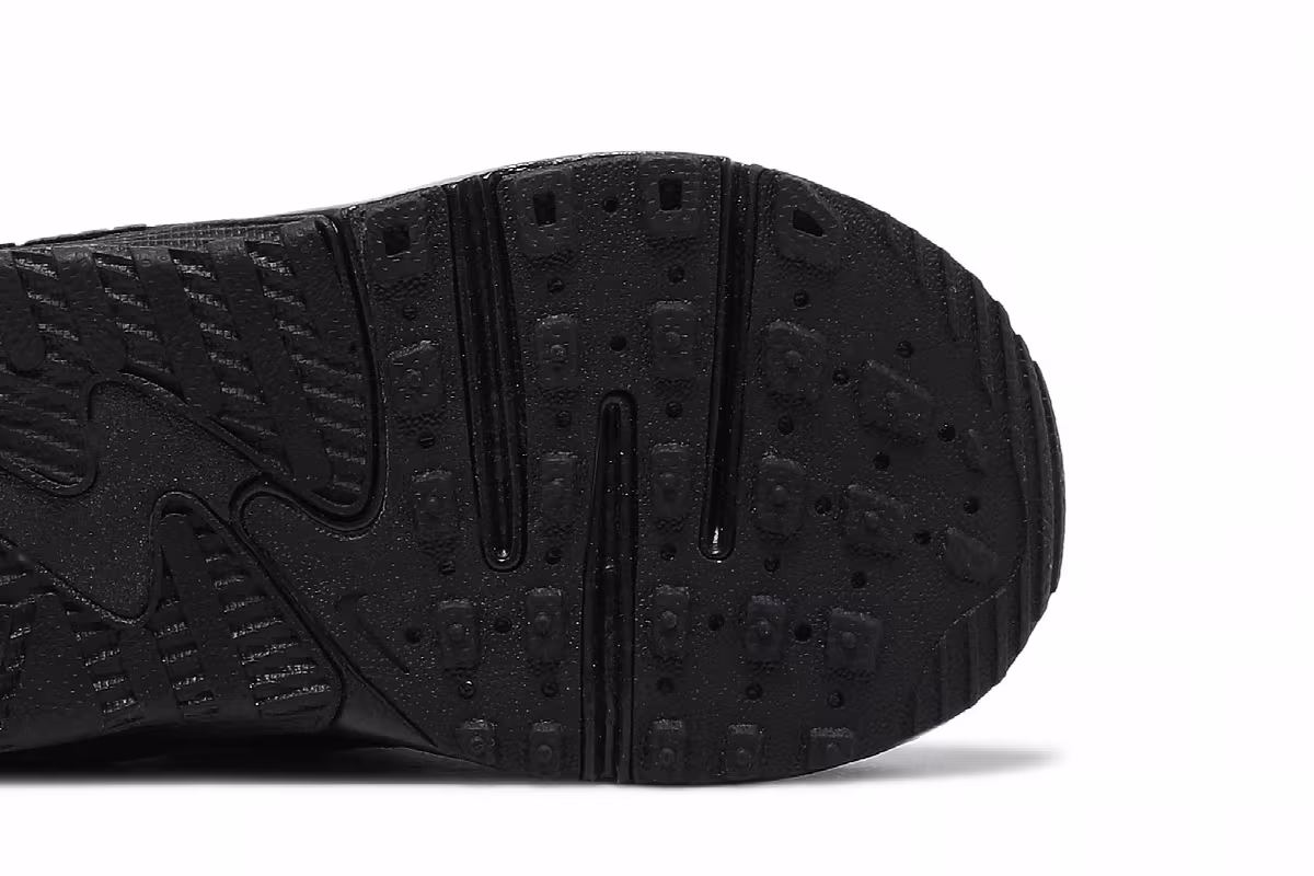 Nike Air Max Excee TD Triple Black, view 6