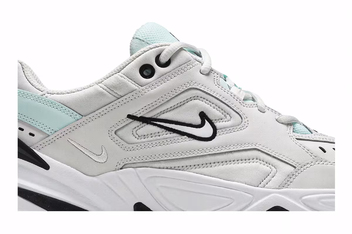 Nike Women's M2K Tekno Platinum Tint, view 3