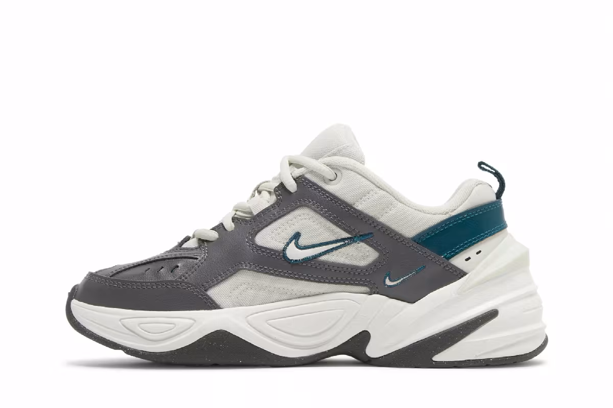 Nike Women's M2K Tekno Dark Grey, view 4