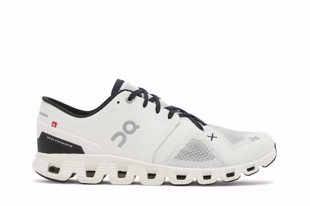 ON Cloud X 3 Ivory Black, view 2