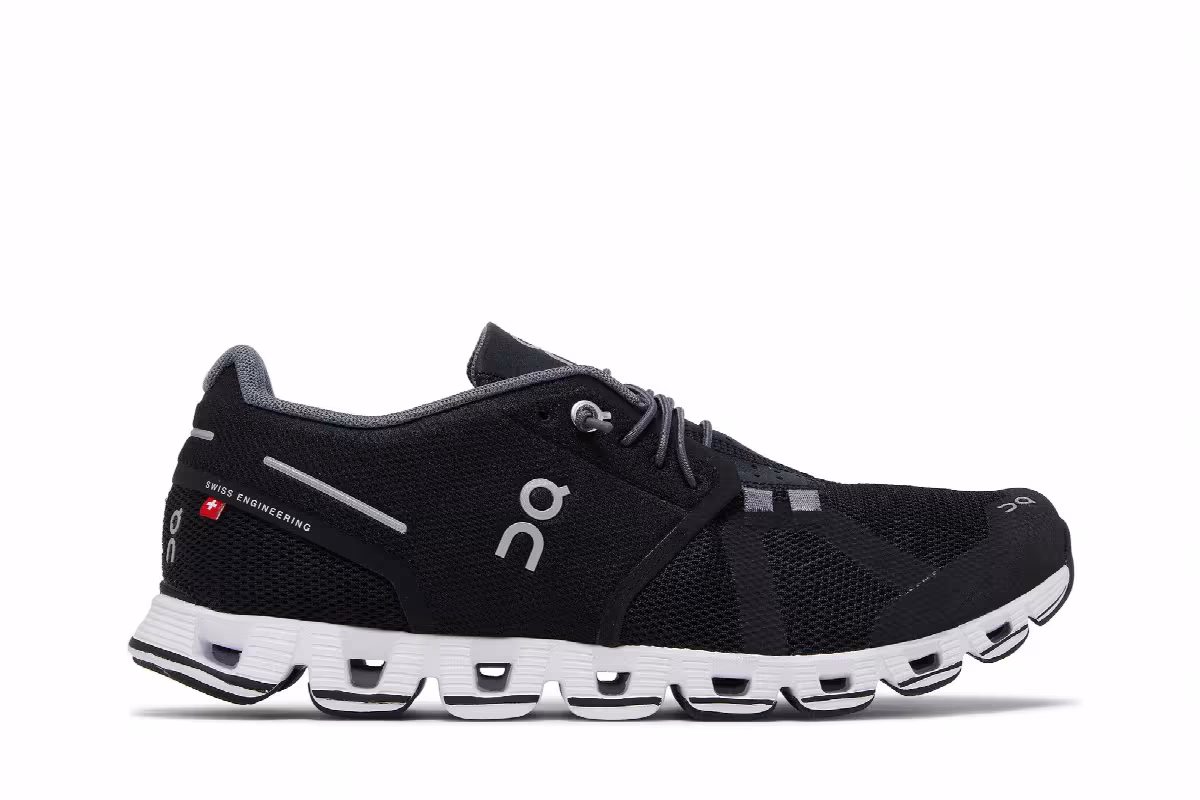 ON Women's Cloud Black White, view 2