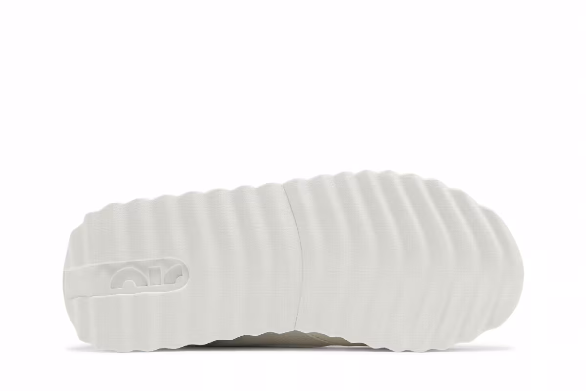 Nike Women's Air Max Dawn Phantom, view 5