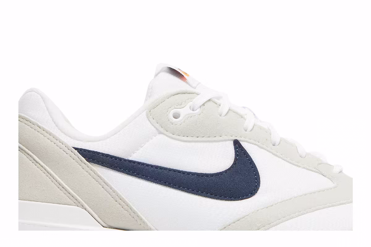 Nike Women's Air Max Dawn Light Bone Midnight Navy, view 3
