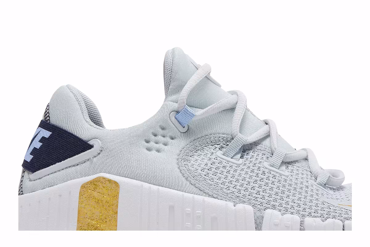 Nike Women's Free Metcon 4 Pure Platinum Metallic Gold Coin, view 3