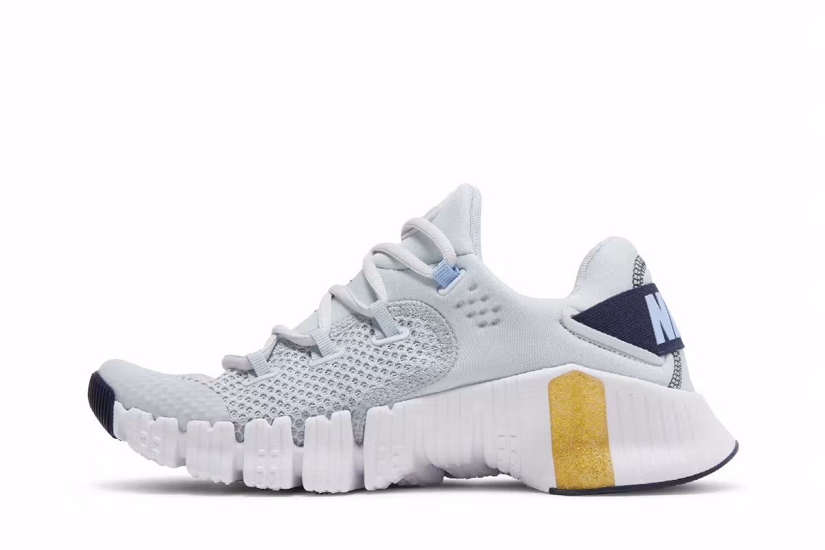 Nike Women's Free Metcon 4 Pure Platinum Metallic Gold Coin, view 4