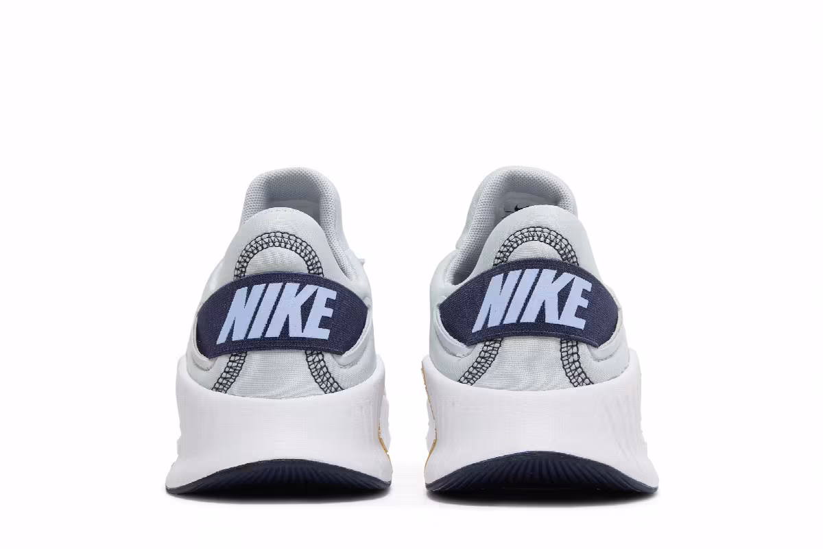 Nike Women's Free Metcon 4 Pure Platinum Metallic Gold Coin, view 7