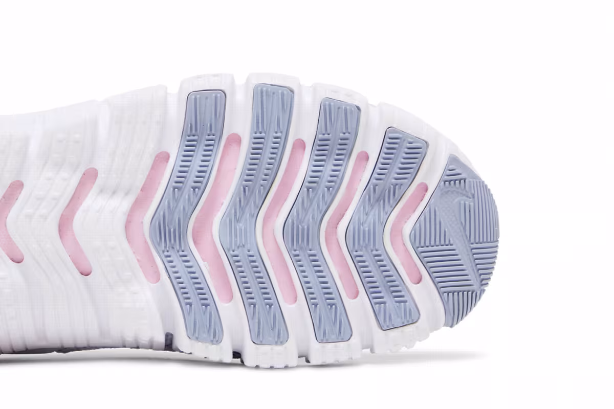 Nike Women's Free Metcon 4 Football Grey Soft Pink, view 6