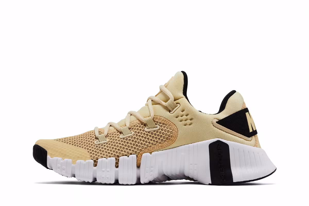 Nike Free Metcon 4 Vegas Gold, view 4