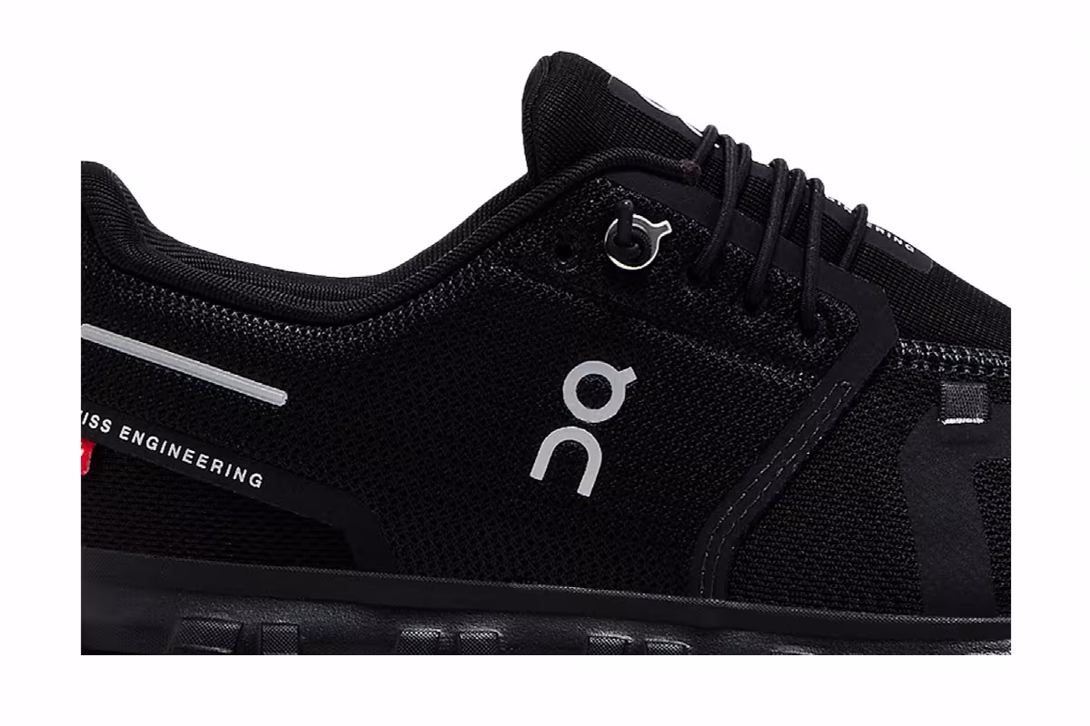 ON Women's Cloud 6 Triple Black, view 3