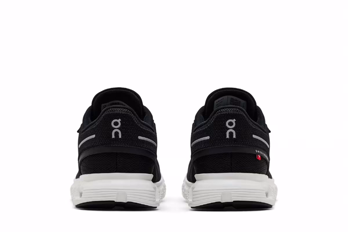 ON Women's Cloud 6 Black White, view 7