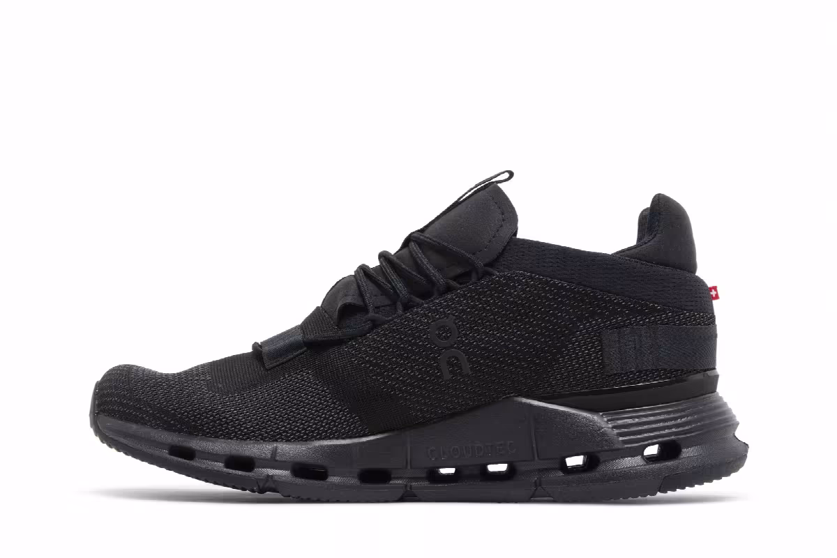 ON Women's Cloudnova Black Eclipse, view 4