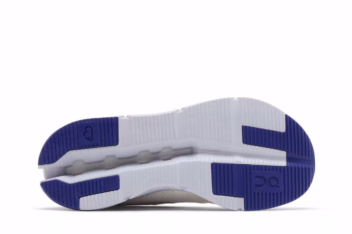 ON Women's Cloudnova Undyed White Heather, view 5