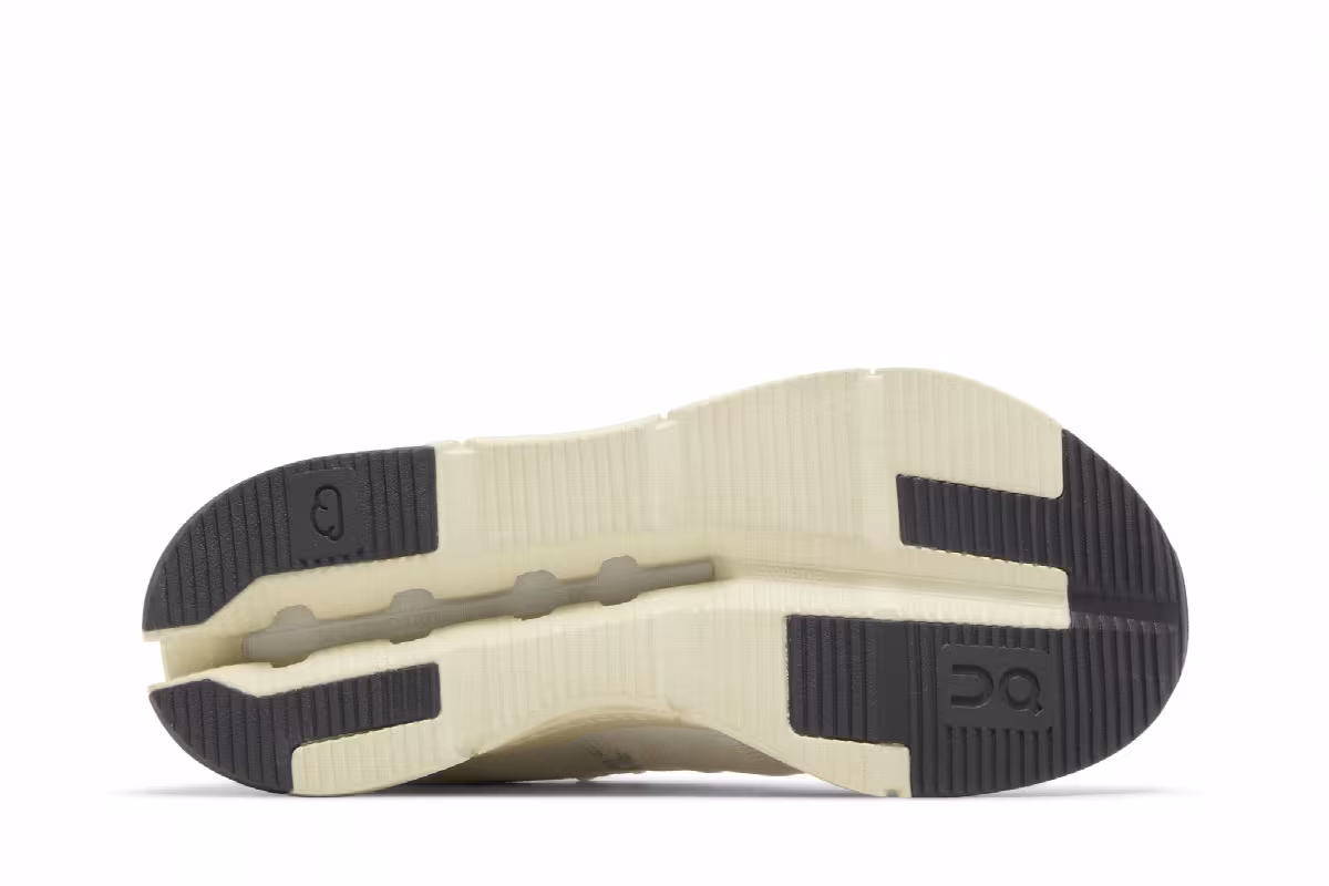 ON Cloudnova Form Undyed, view 5