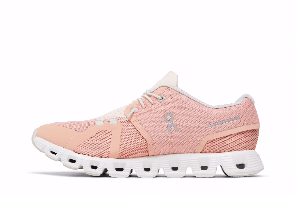 ON Women's Cloud 5 Rose Shell, view 4