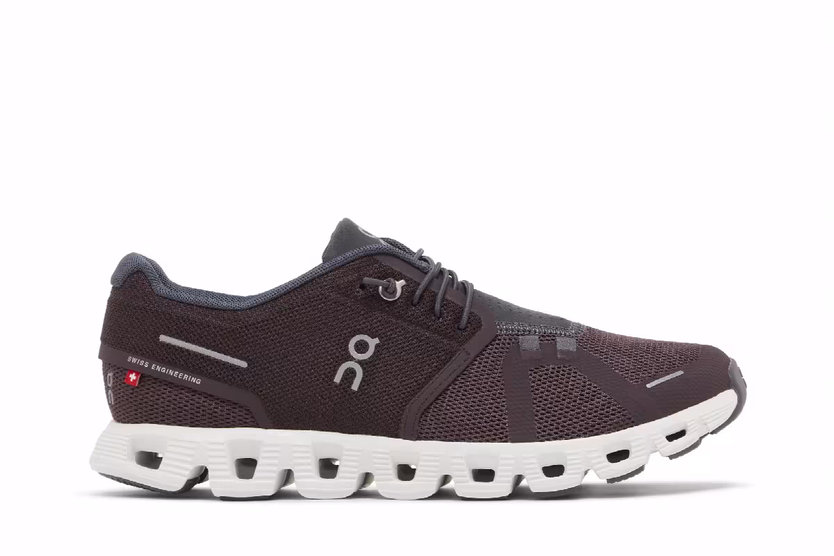 ON Women's Cloud 5 Mulberry, view 2