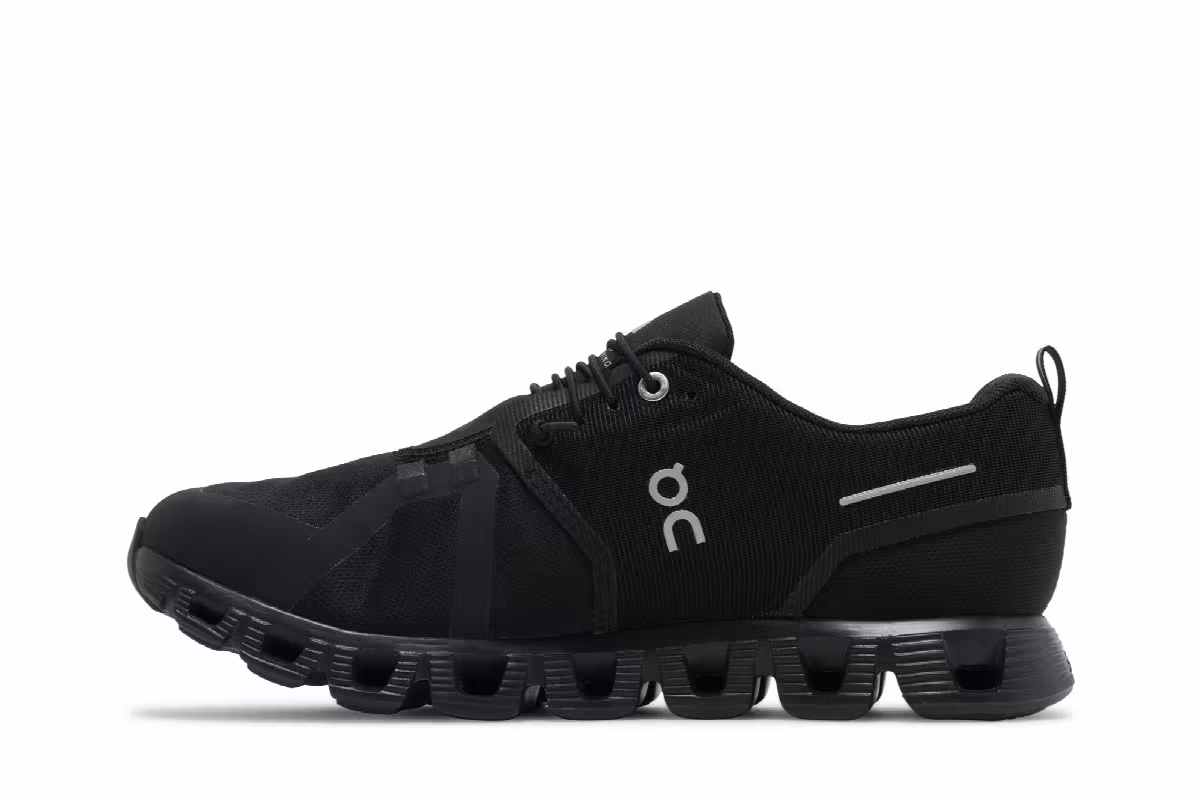 ON Women's Cloud 5 Waterproof All Black, view 4