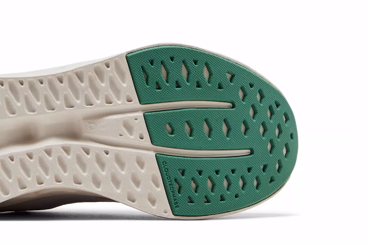 ON Women's Cloudsurfer Pearl Ivory, view 6