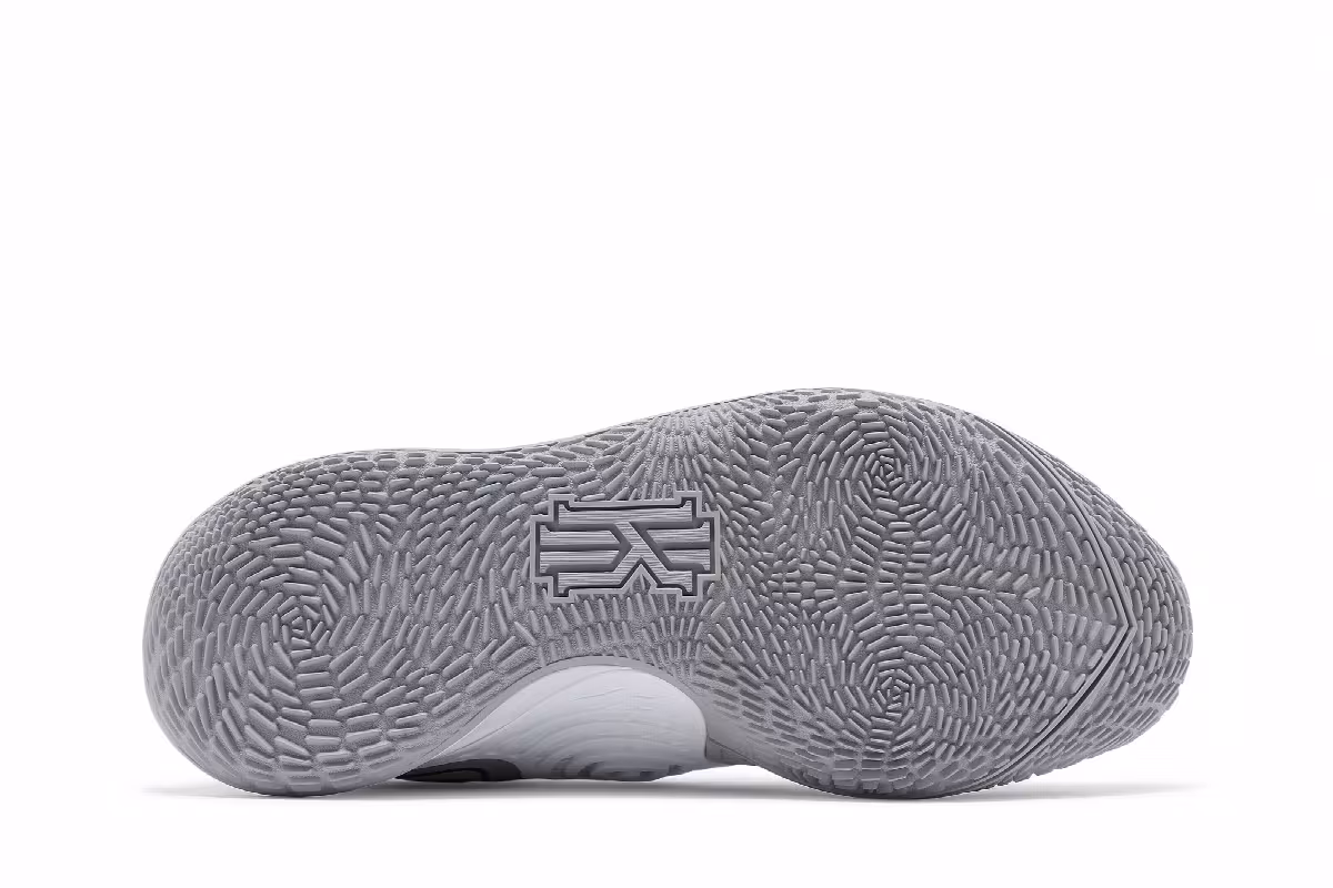 Nike Kyrie Low 3 TB Wolf Grey, view 5