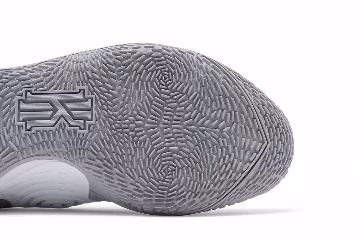 Nike Kyrie Low 3 TB Wolf Grey, view 6