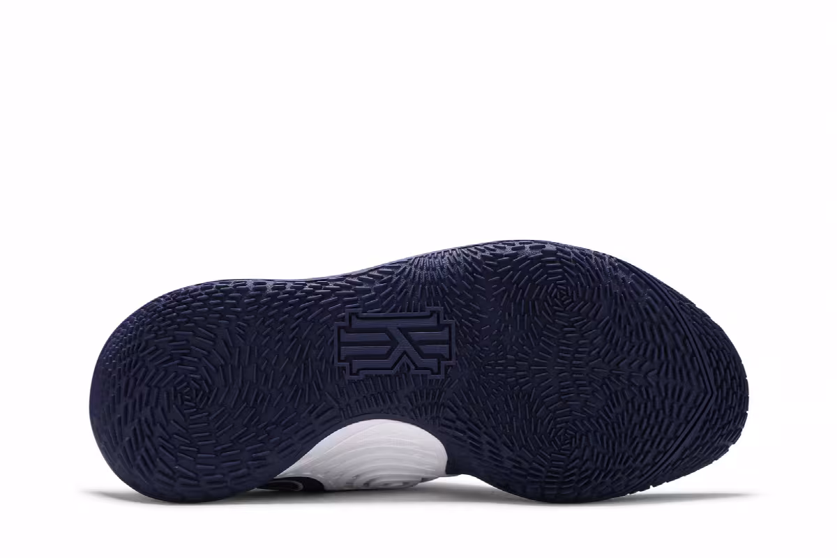 Nike Kyrie Low 3 TB Midnight Navy, view 5