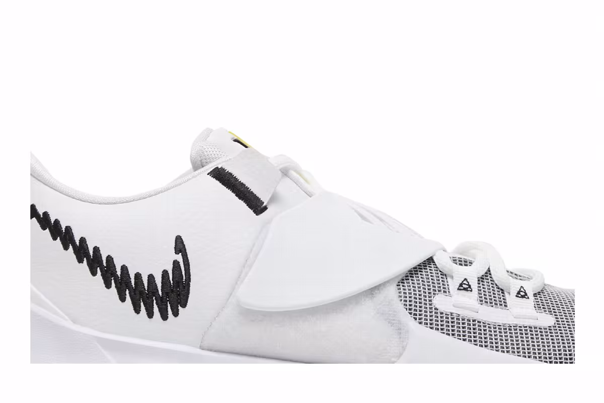 Nike Kyrie Low 3 EP Eclipse, view 3