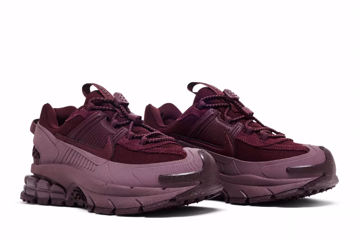 Nike Women's Zoom Vomero Roam Burgundy Team Red, view 9