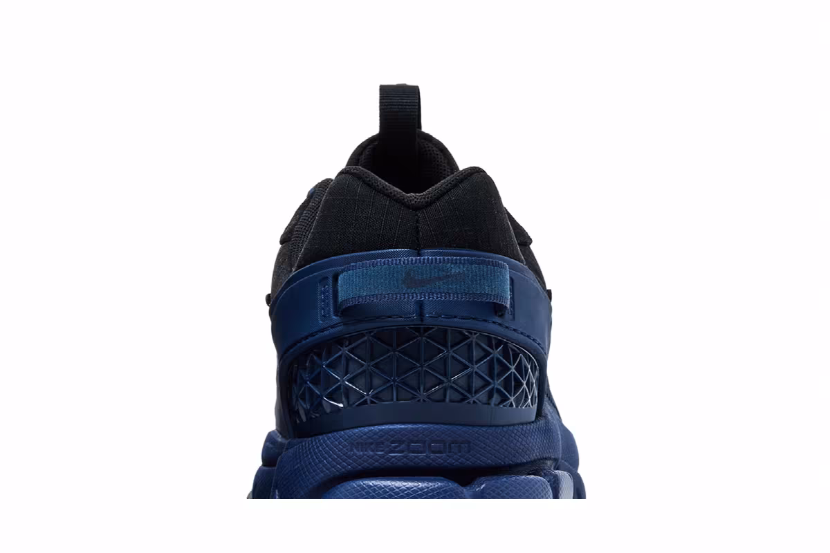 Nike Women's Zoom Vomero Roam Winterized Midnight Navy, view 8
