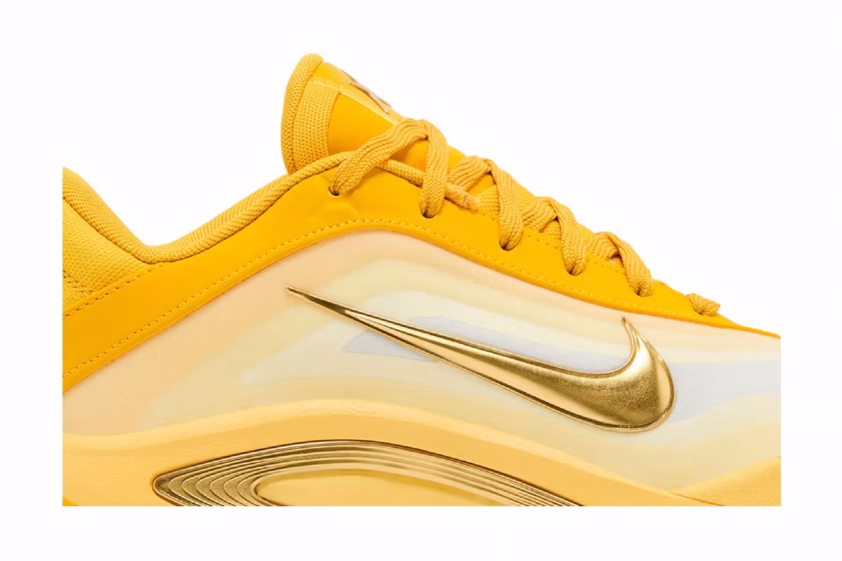Nike Women's A'One Sunshine, view 3
