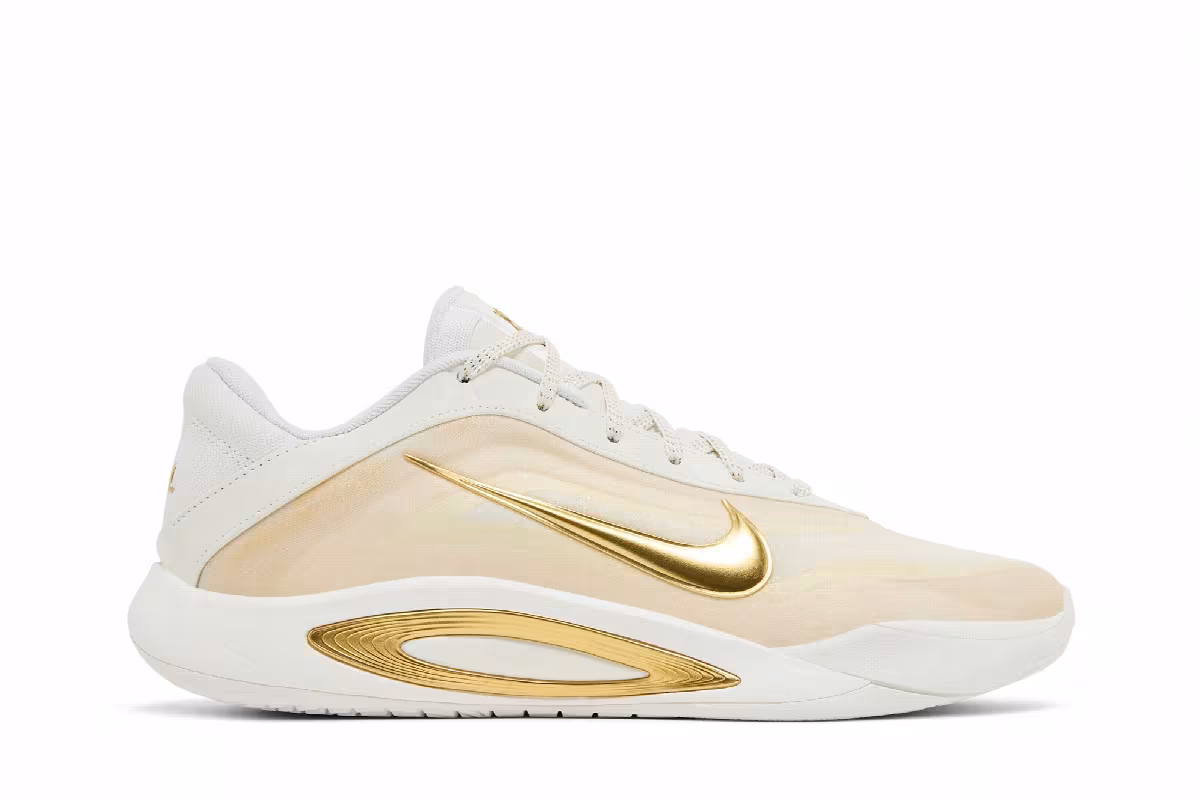 Nike Women's A'One EP Gold Dynasty, view 2