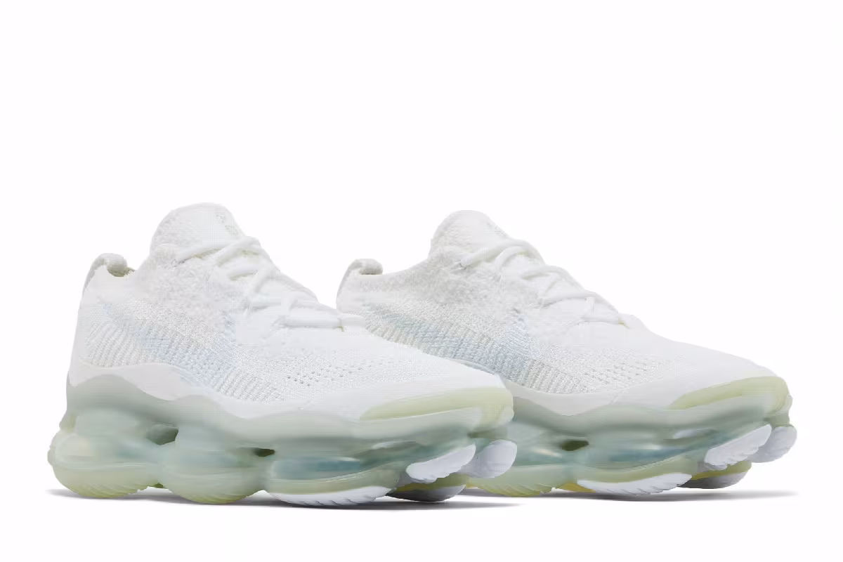 Nike Women's Air Max Scorpion Flyknit White Football Grey, view 9