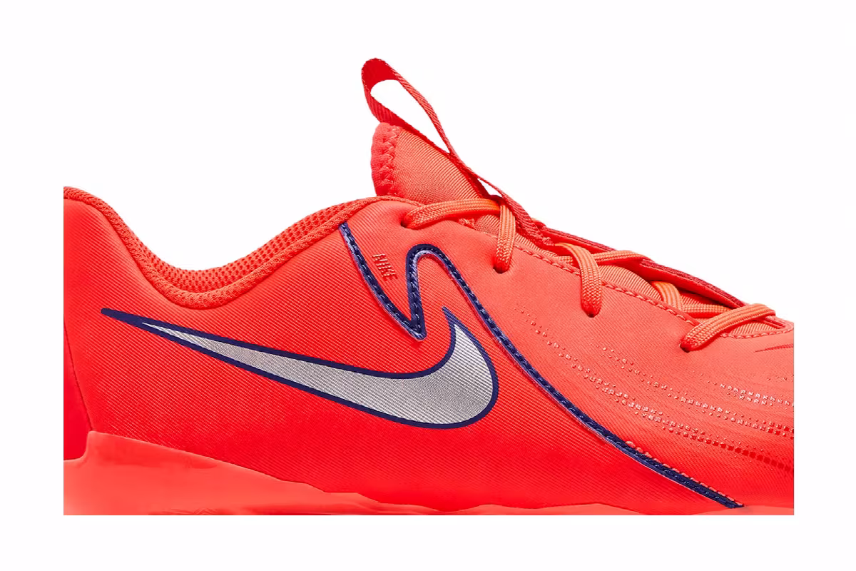 Erling Haaland x Nike Phantom GX 2 FG GS Bright Crimson, view 3