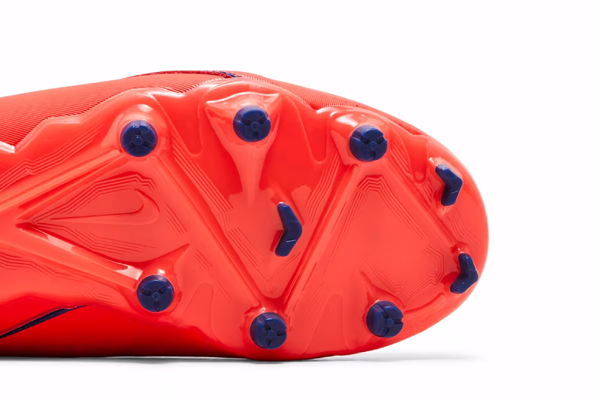 Erling Haaland x Nike Phantom GX 2 FG GS Bright Crimson, view 6