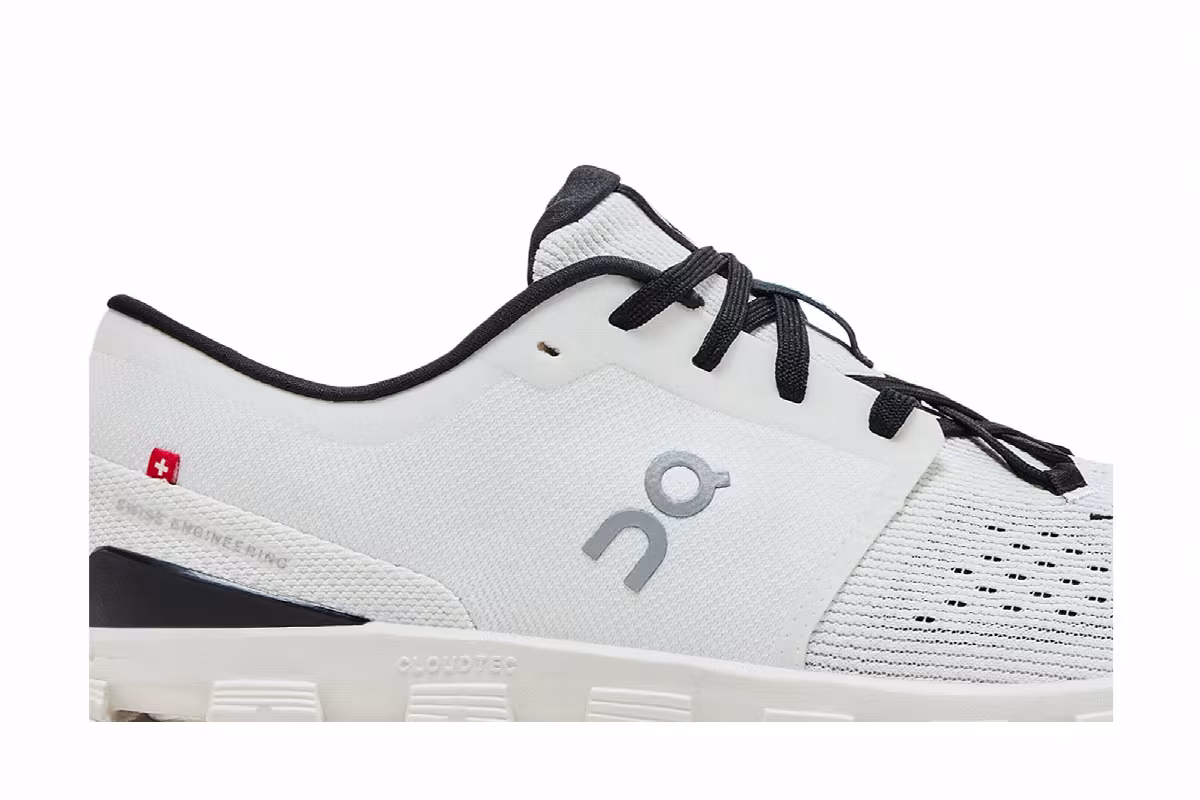 ON Cloud X 4 Ivory Black, view 3