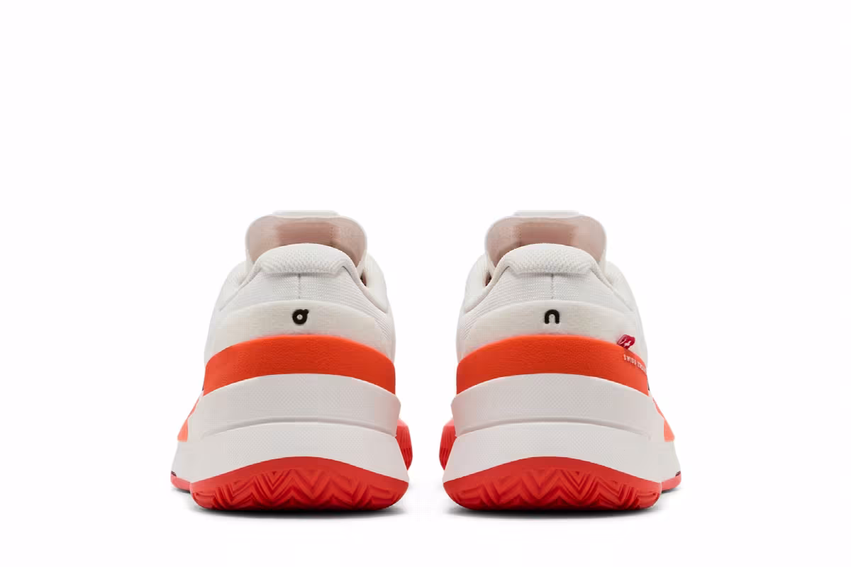 ON Women's The Roger Pro 2 Clay White Flame, view 7