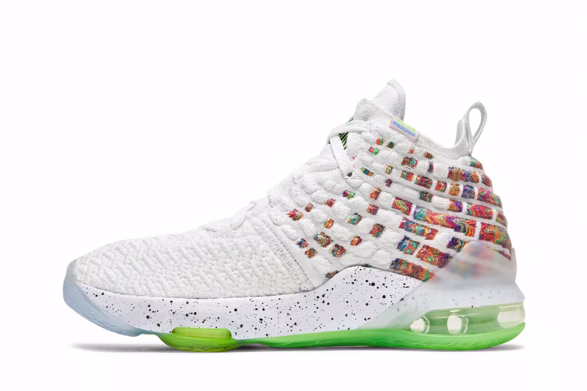Nike LeBron 17 GS Air Command Force, view 4