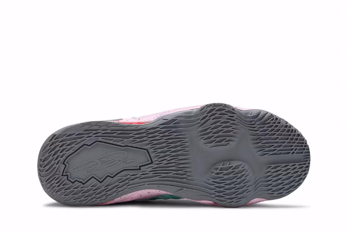 Nike LeBron 17 GS South Beach, view 5