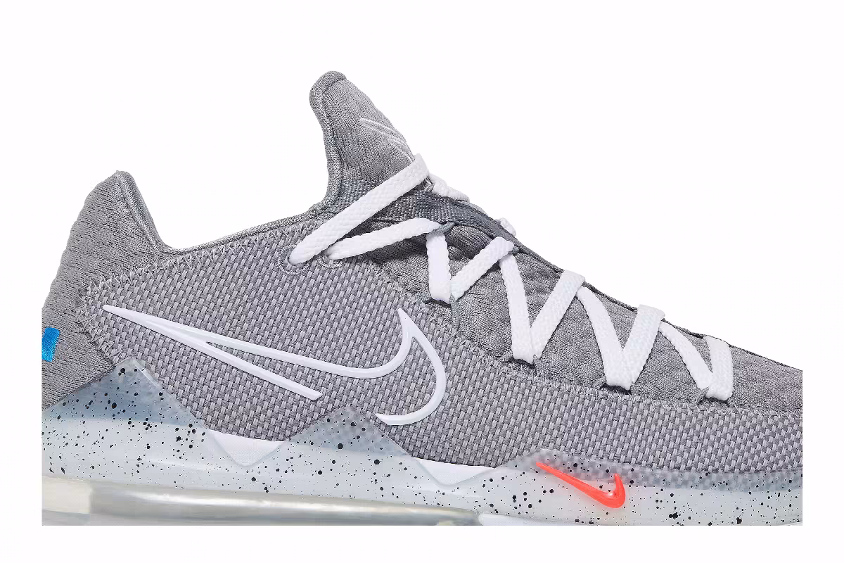 Nike LeBron 17 Low EP Particle Grey, view 3