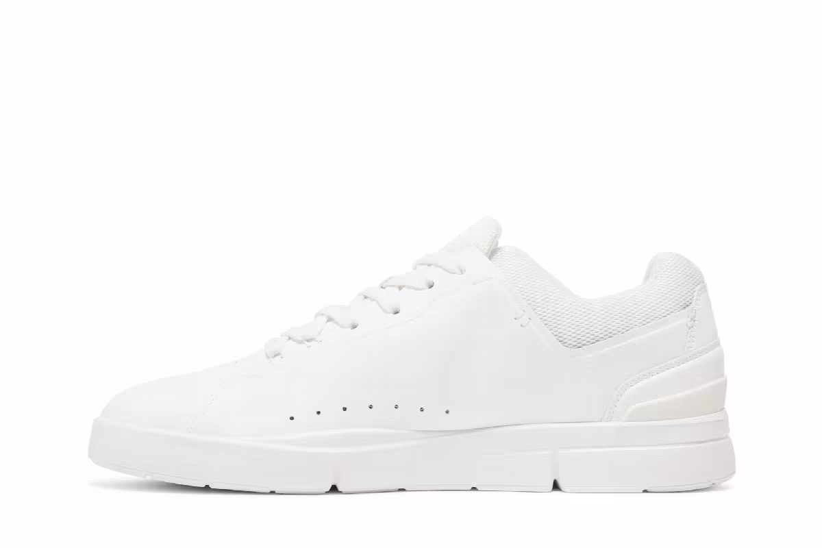 ON The Roger Advantage All White, view 4