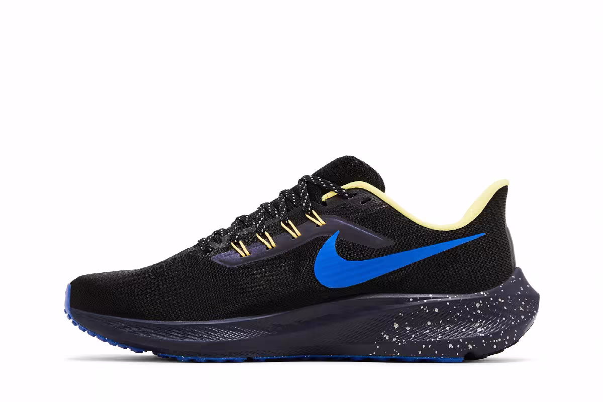 Nike Air Zoom Pegasus 39 Black Hyper Royal Speckled, view 4