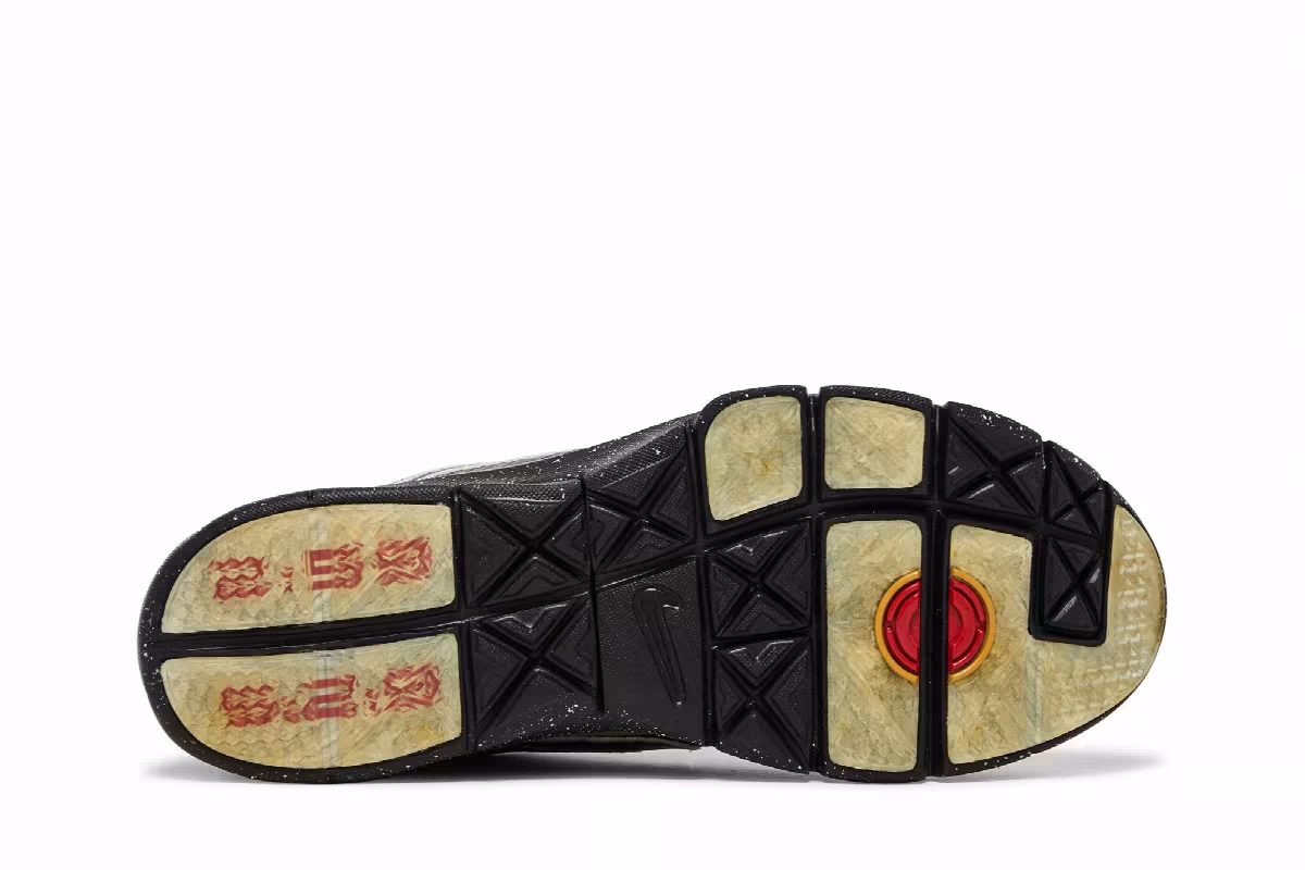 Nike Trainer 1 P.E Lights Out, view 5