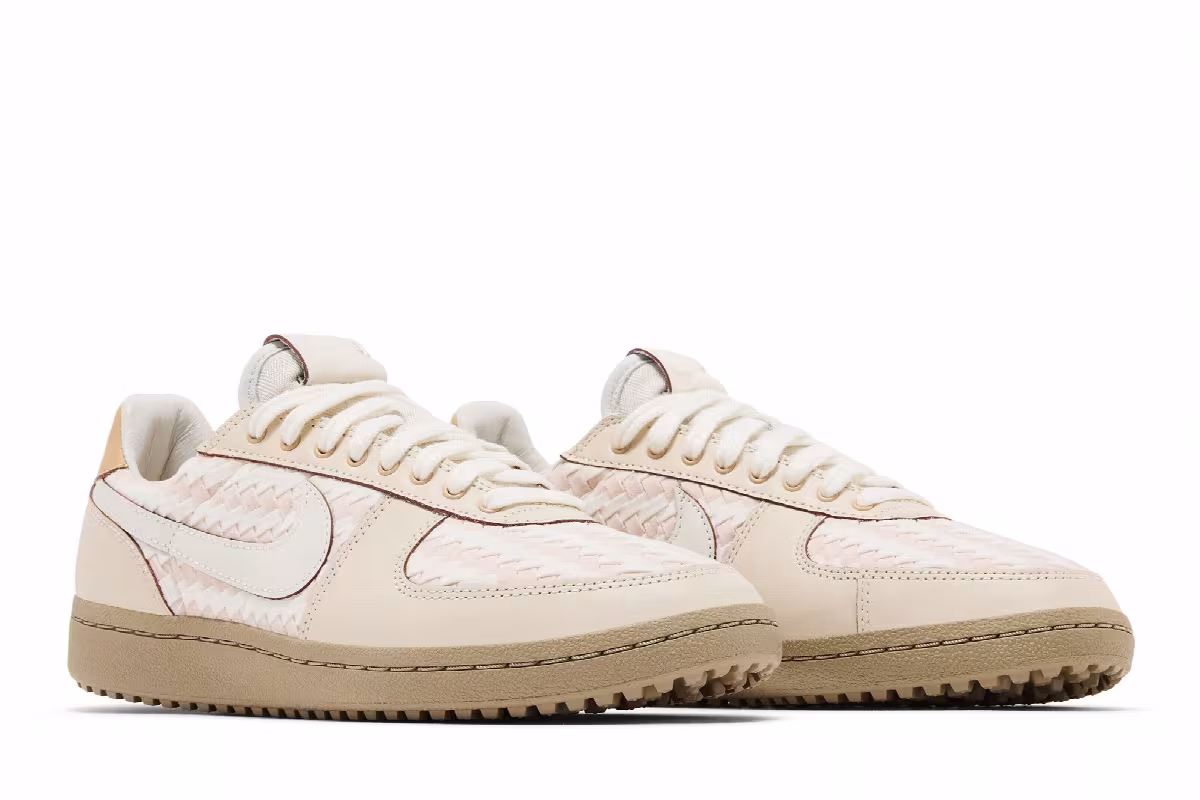 Nike Women's Field General 82 Woven, view 9