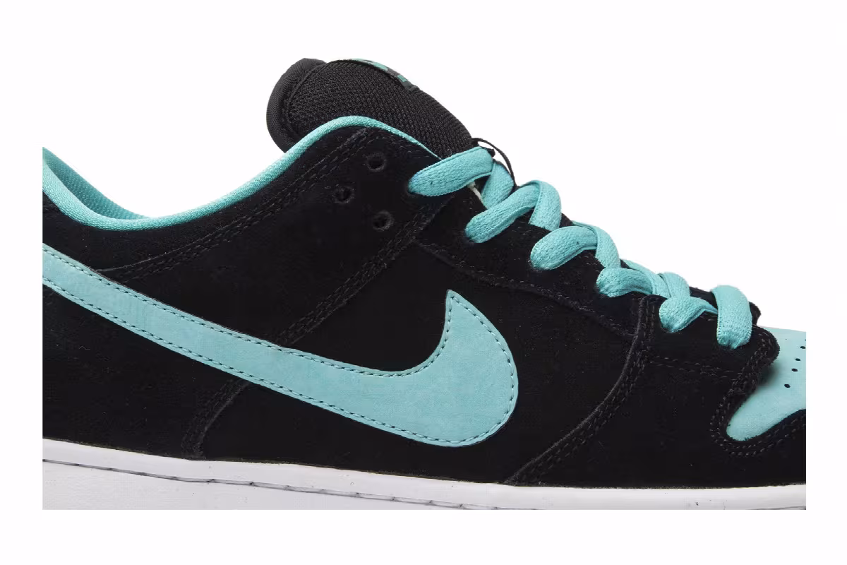 Nike Dunk Low Pro SB clear jade, view 3