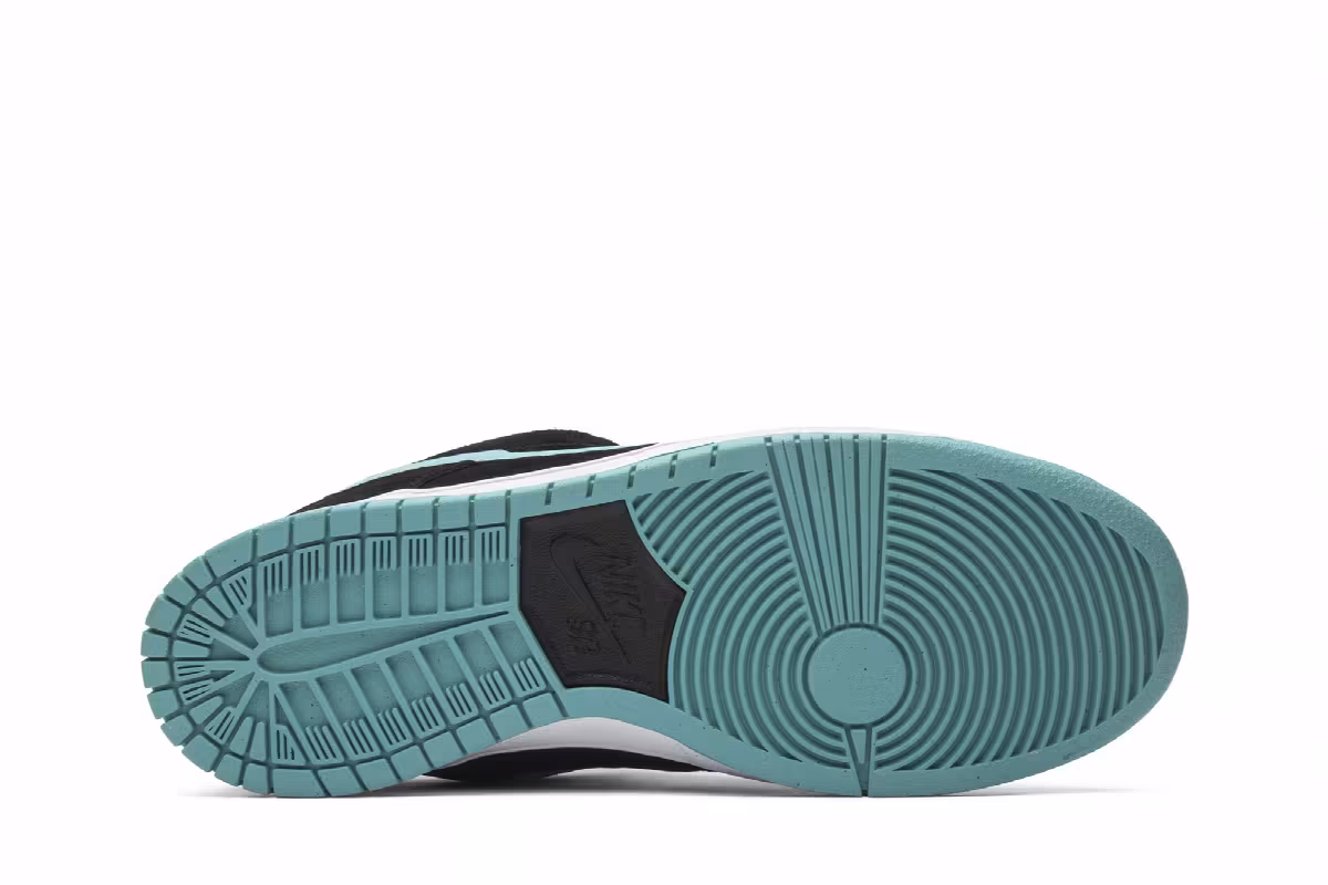 Nike Dunk Low Pro SB clear jade, view 5