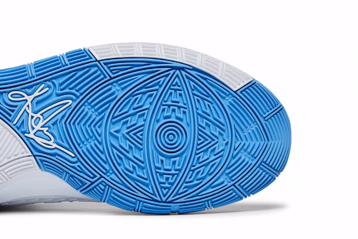 Nike Kyrie 6 TB University Blue, view 6
