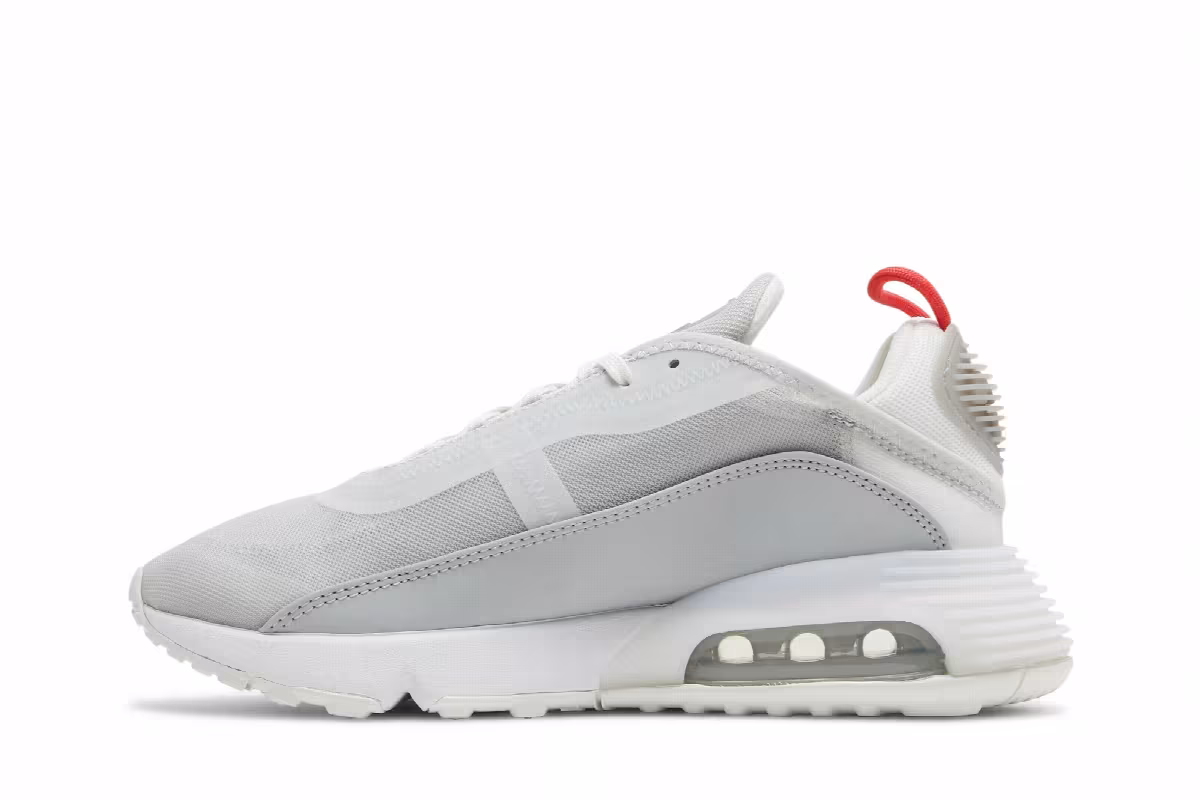 Nike Women's Air Max 2090 Light Smoke Grey, view 4