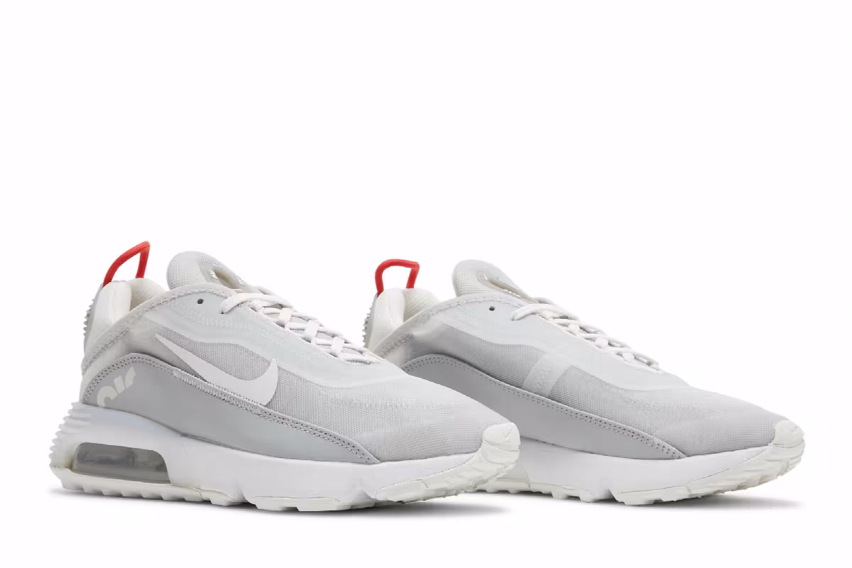 Nike Women's Air Max 2090 Light Smoke Grey, view 9