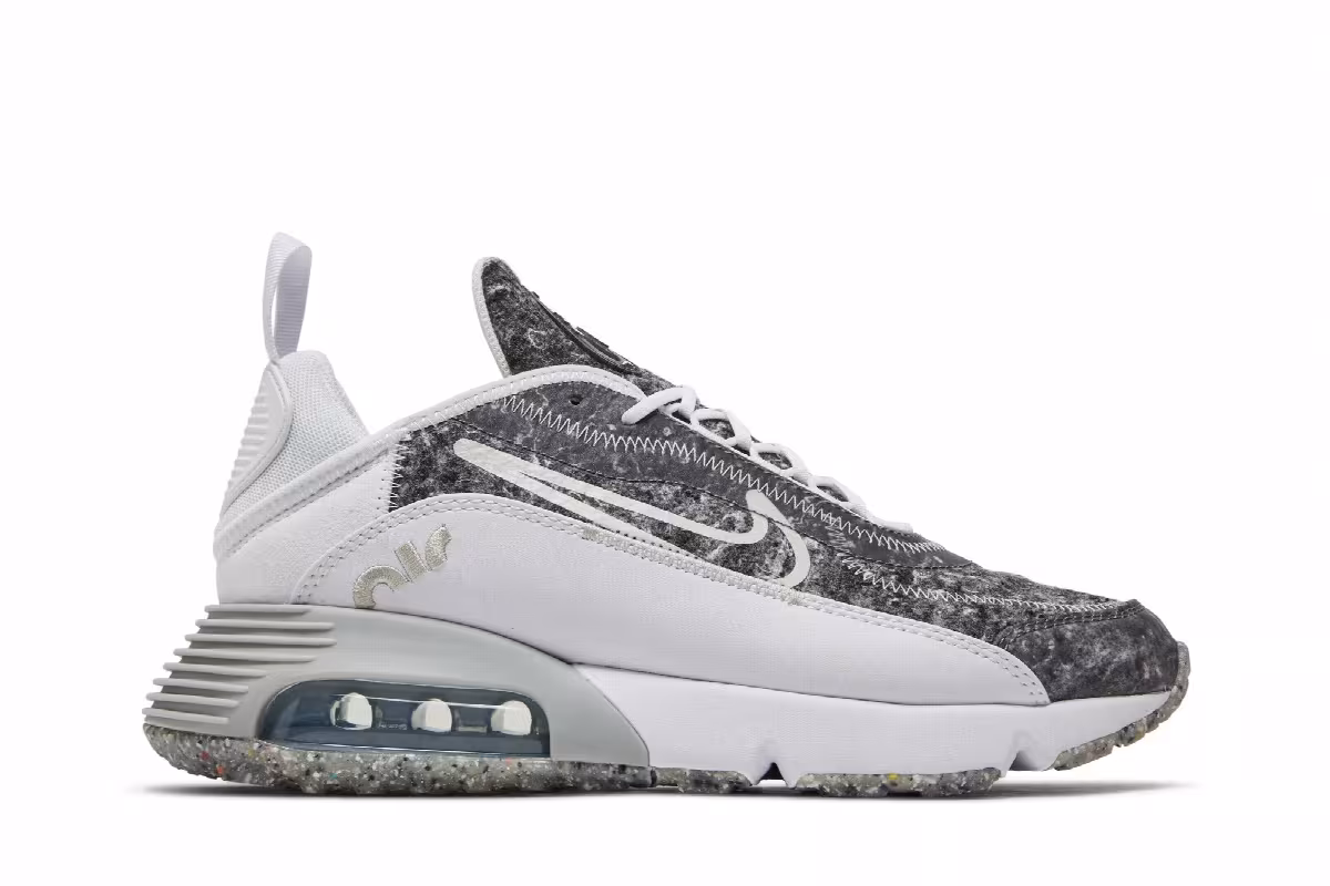 Nike Women's Air Max 2090 SE White Light Smoke Grey, view 2