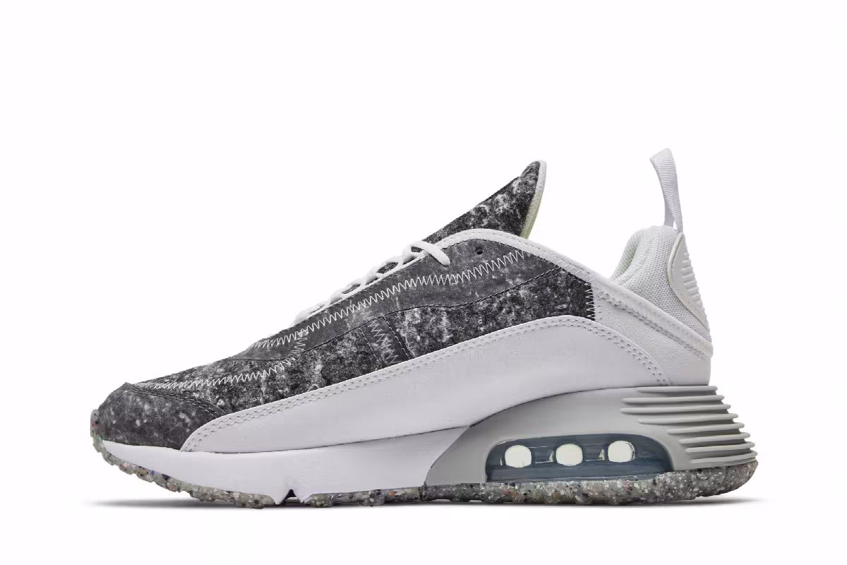Nike Women's Air Max 2090 SE White Light Smoke Grey, view 4