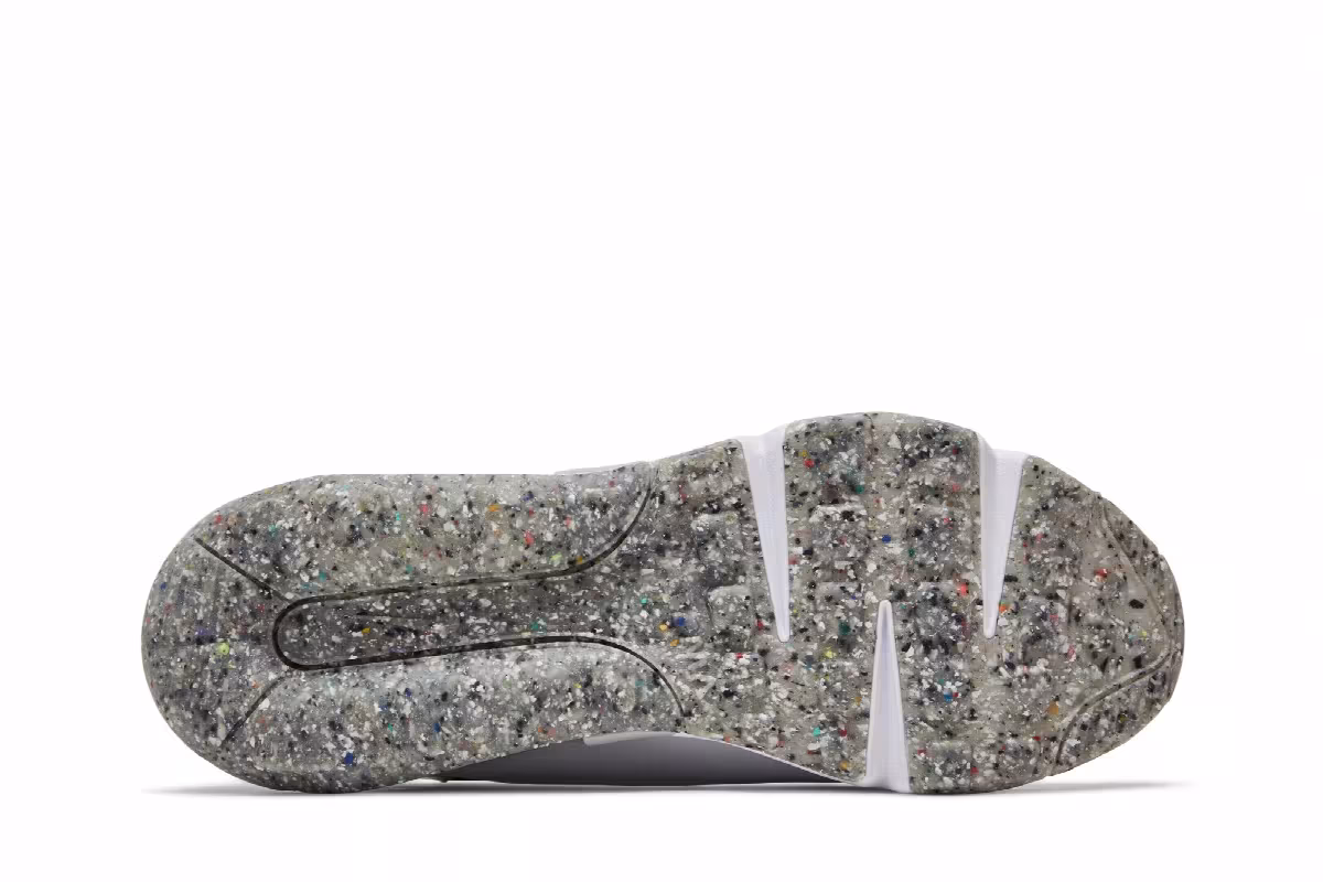 Nike Women's Air Max 2090 SE White Light Smoke Grey, view 5